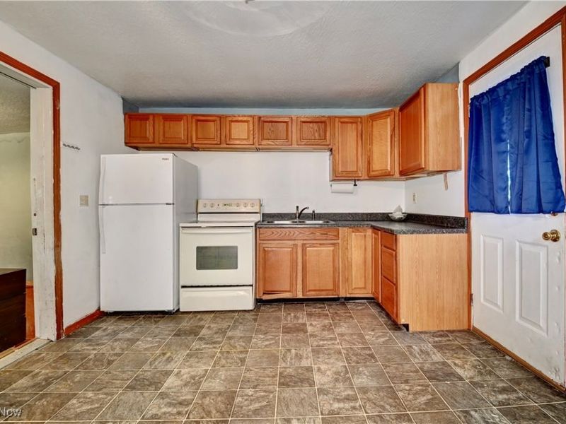 318 Bank Street, Dennison, OH 44621 Photo 5
