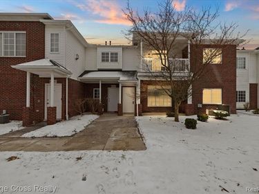 5685 Twin Oaks Drive, Sterling Heights, MI 48314