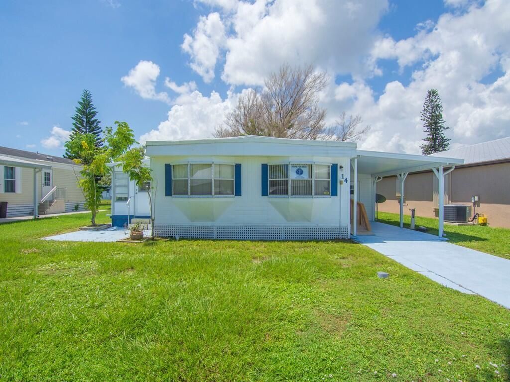 14 Golf Drive, Port Saint Lucie, FL 34952 Photo