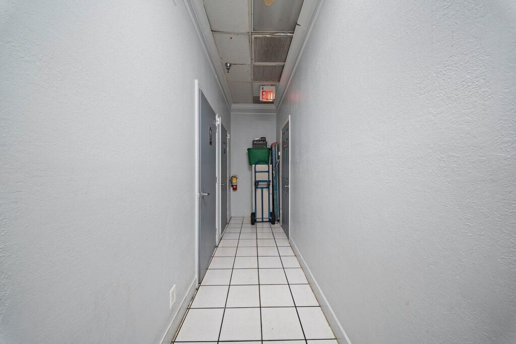 3092 S Jog Road, Greenacres, FL 33463 Photo