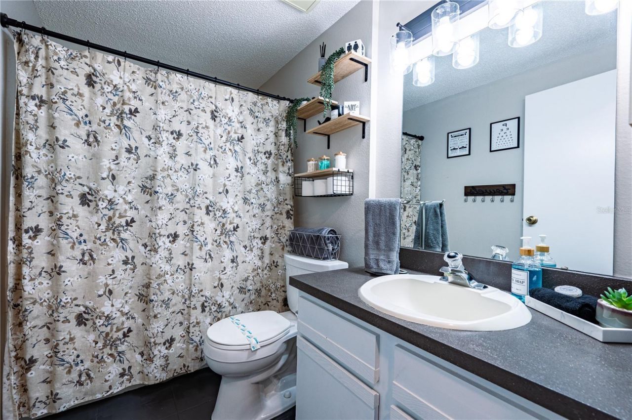 6504 39th Avenue W, Bradenton, FL 34209 Photo