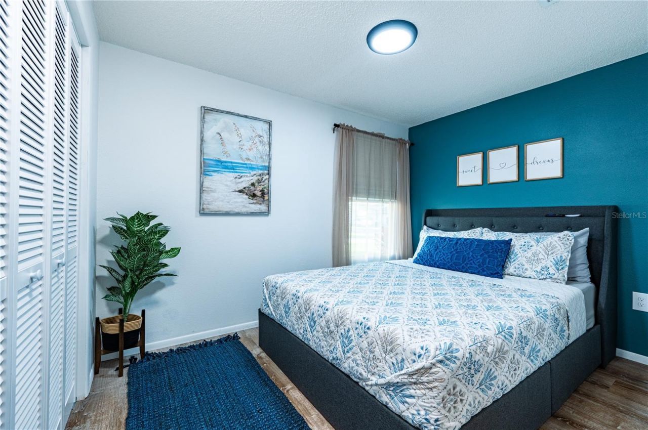 6504 39th Avenue W, Bradenton, FL 34209 Photo