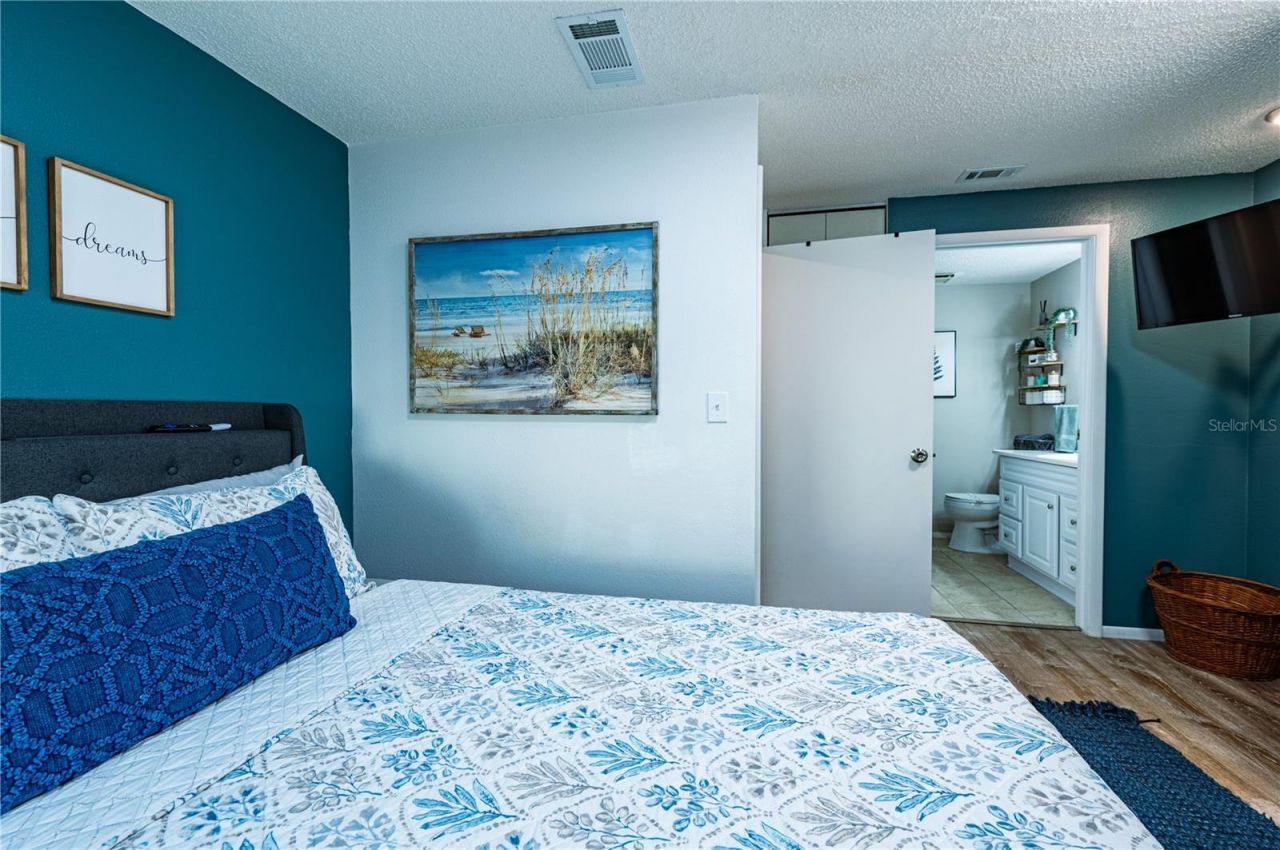 6504 39th Avenue W, Bradenton, FL 34209 Photo