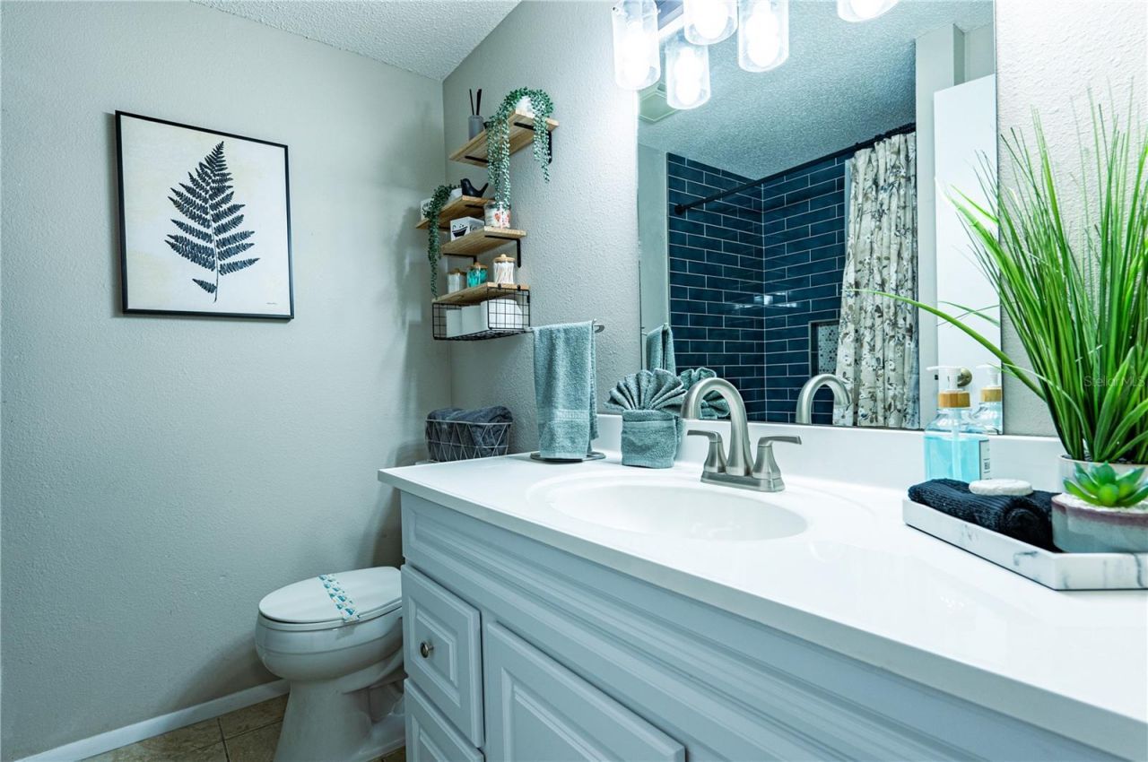 6504 39th Avenue W, Bradenton, FL 34209 Photo