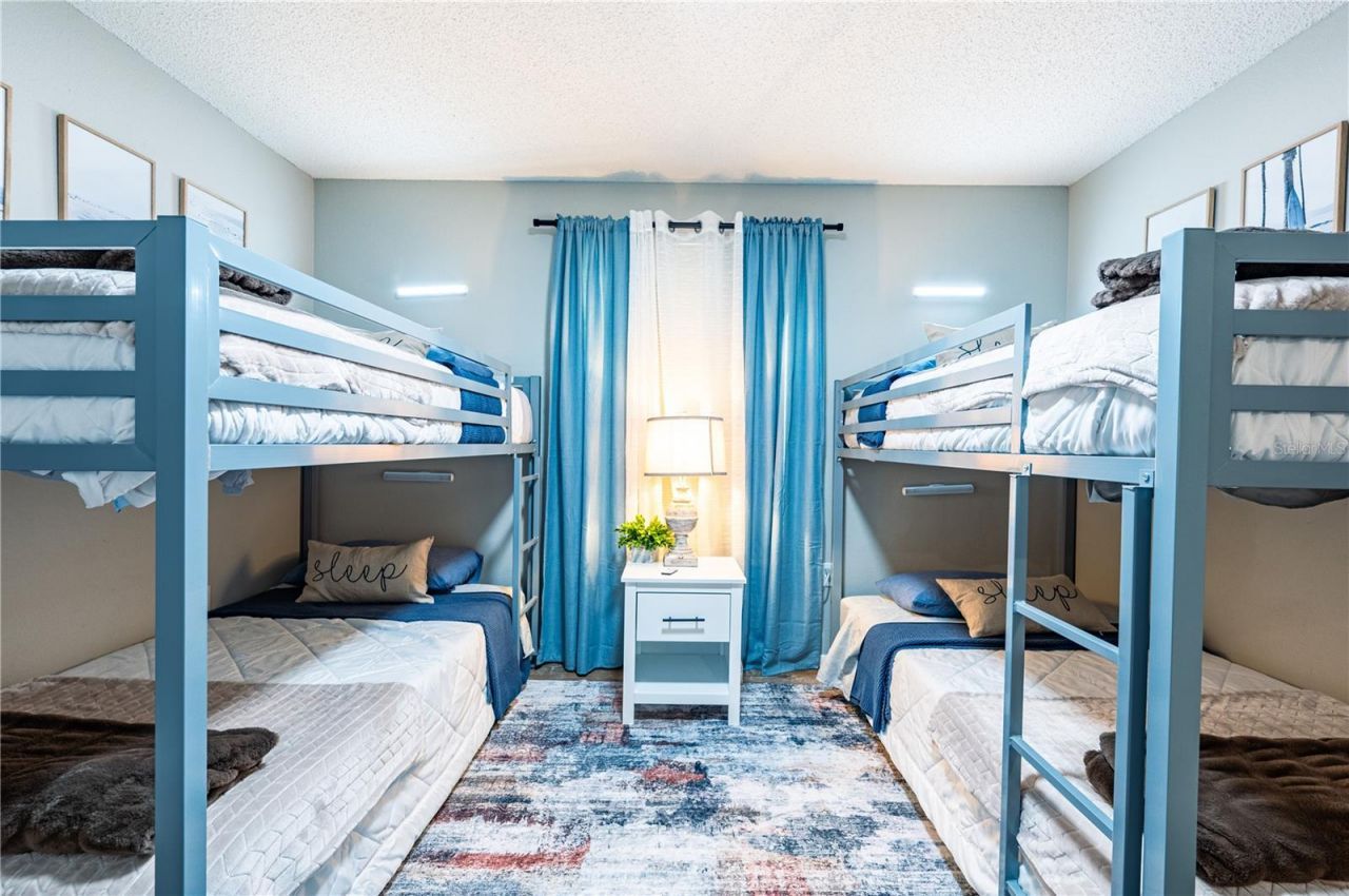 6504 39th Avenue W, Bradenton, FL 34209 Photo