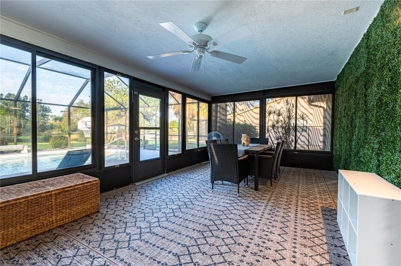 6504 39th Avenue W, Bradenton, FL 34209 Photo