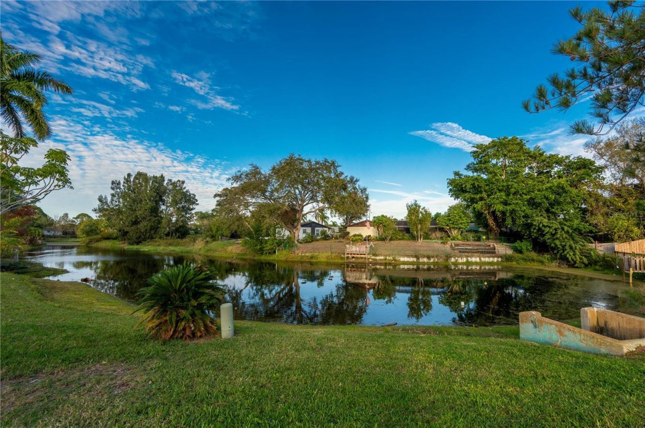 6504 39th Avenue W, Bradenton, FL 34209 Photo