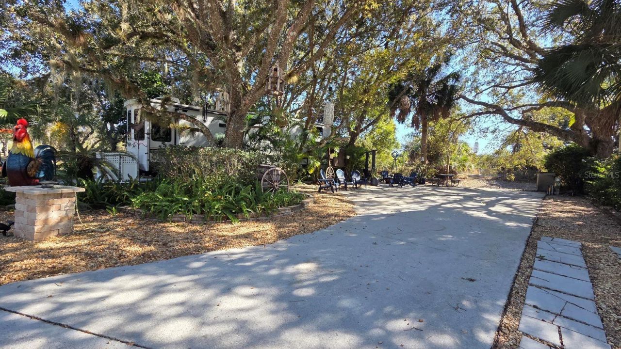 174 Appaloosa Trail, River Ranch, FL 33867 Photo