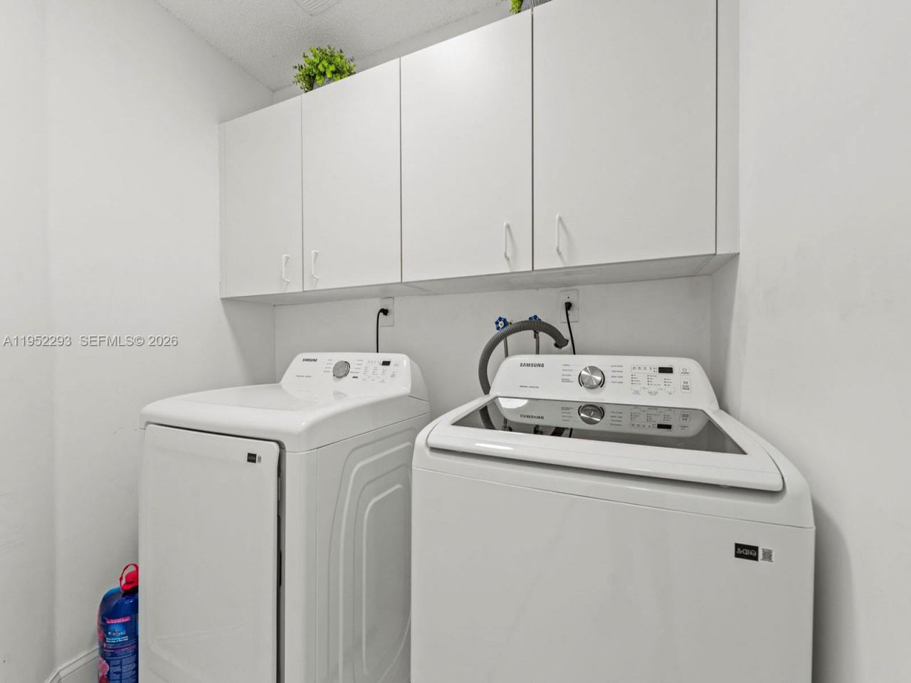 15626 SW 100th Ter, Miami, FL 33196 Photo