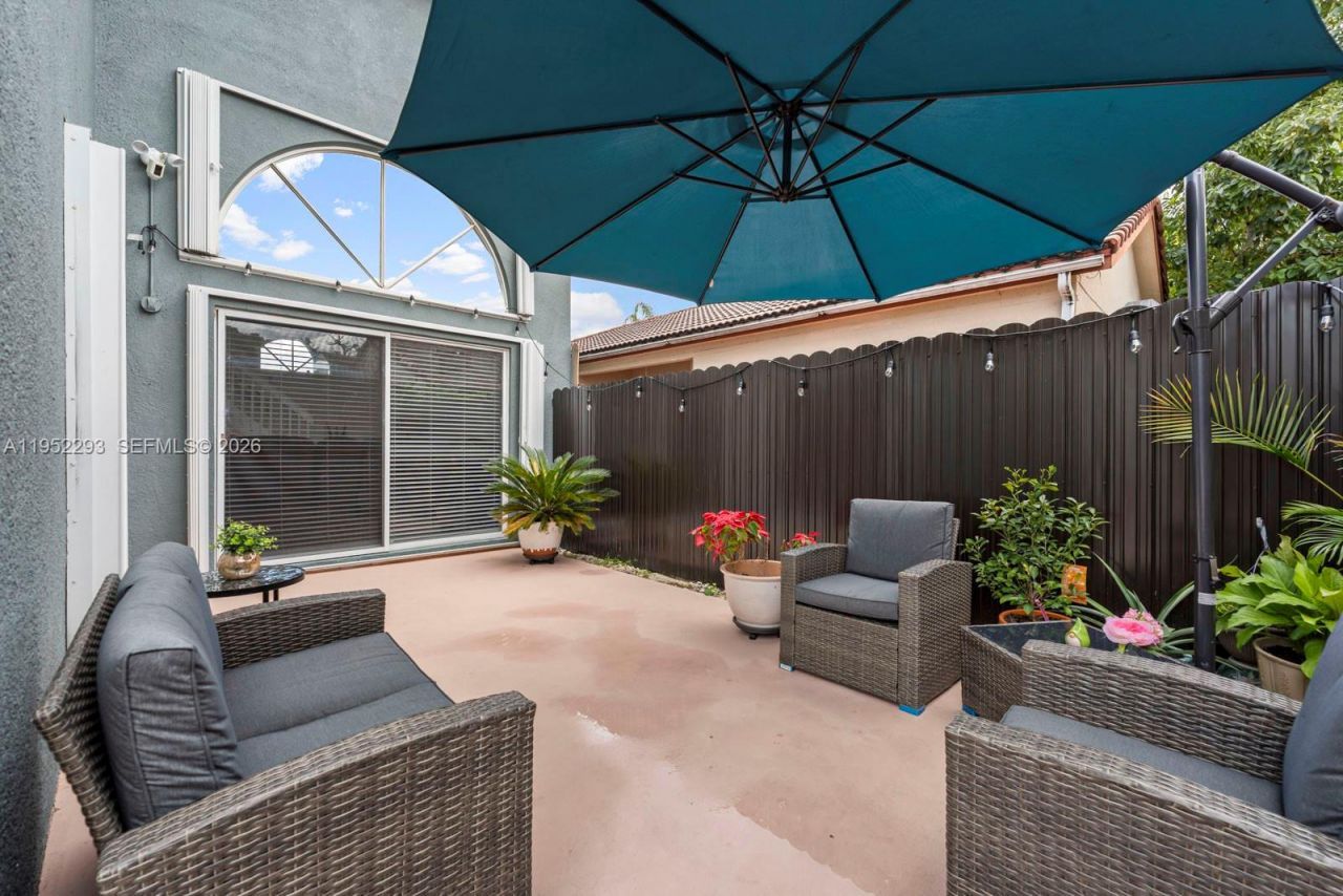 15626 SW 100th Ter, Miami, FL 33196 Photo