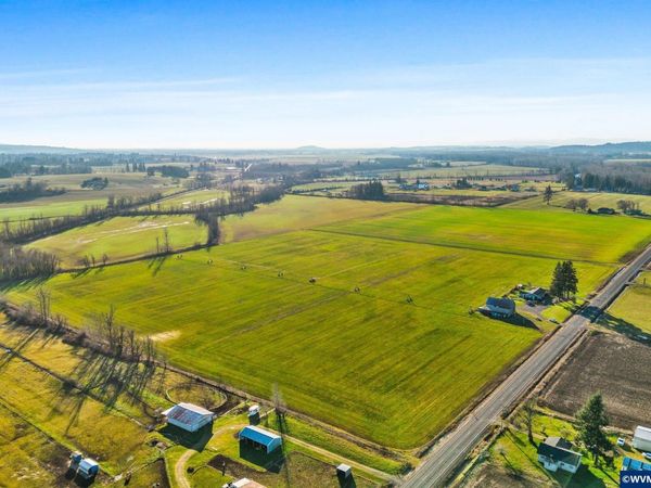 39340 Shelburn Dr, Scio, OR 97374