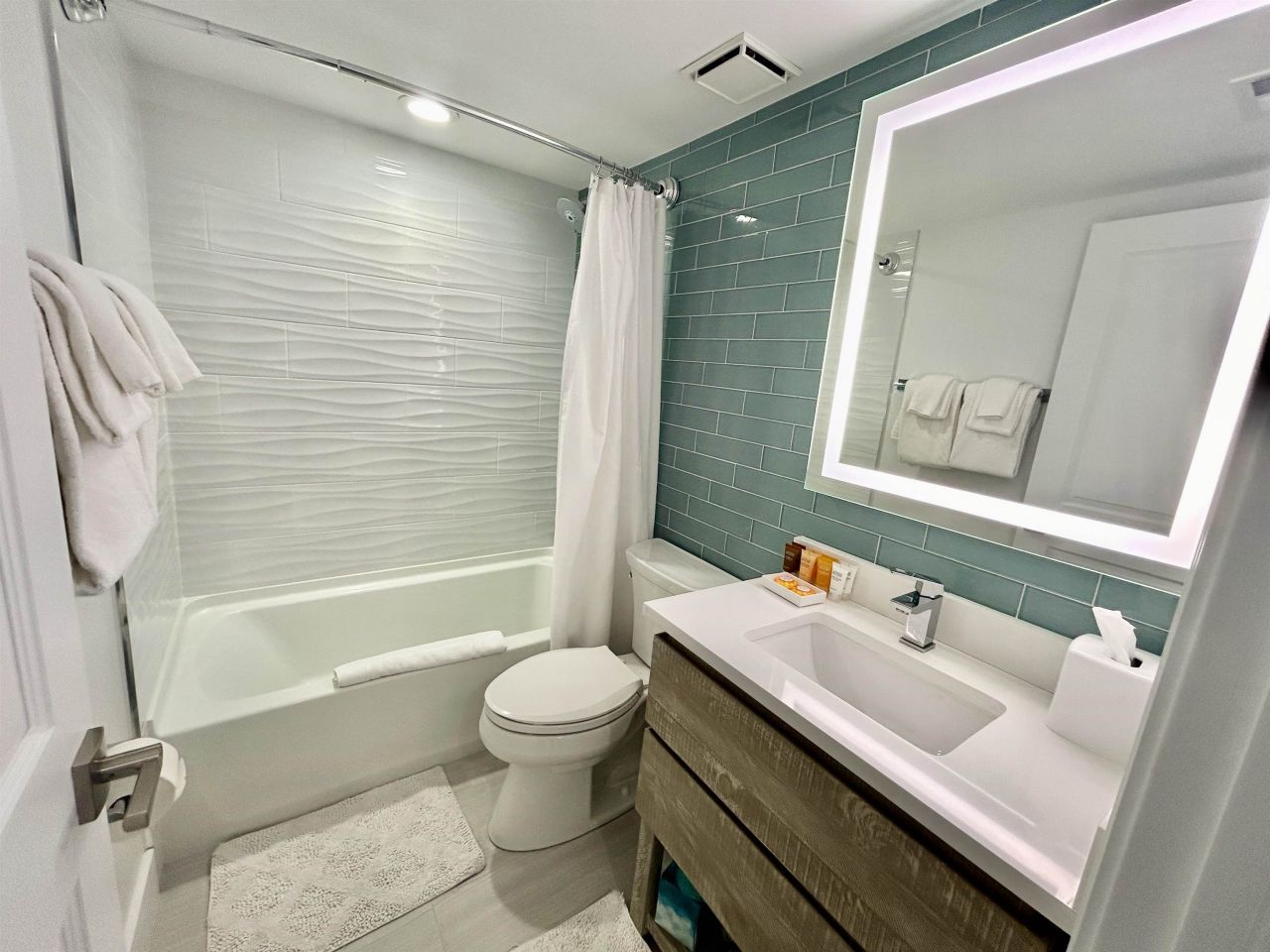 2122 Gulf Beach Villas, Unit 2122, Captiva, FL 33924 Photo