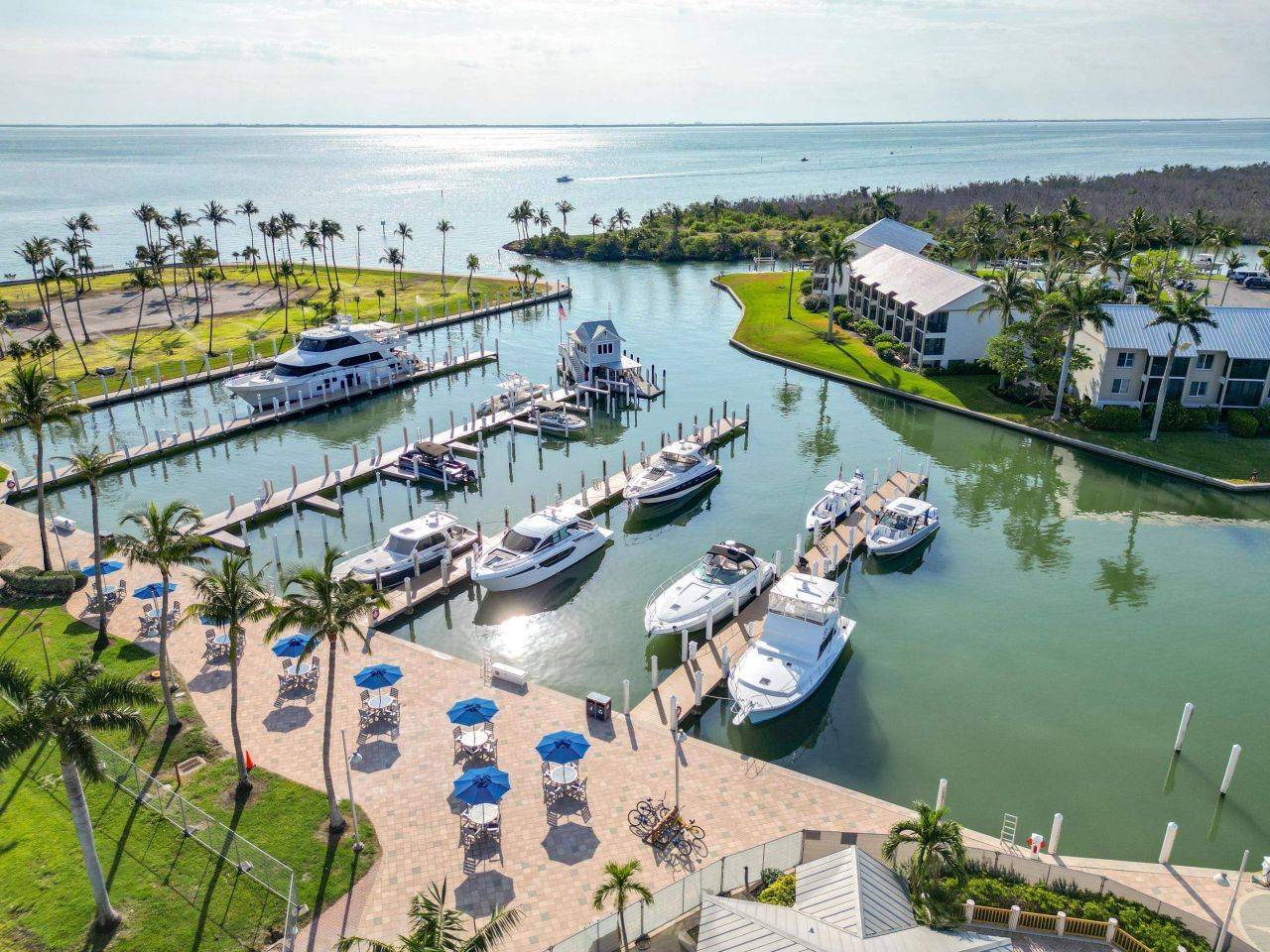 2122 Gulf Beach Villas, Unit 2122, Captiva, FL 33924 Photo