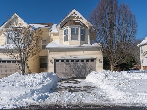 49 Woodside Knolls Drive, Middletown, NY 10940