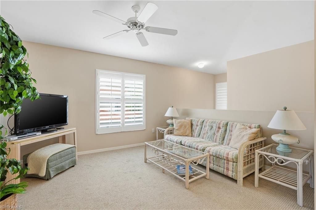 7680 Oleander Gate Dr, Unit J202, Naples, FL 34109 Photo