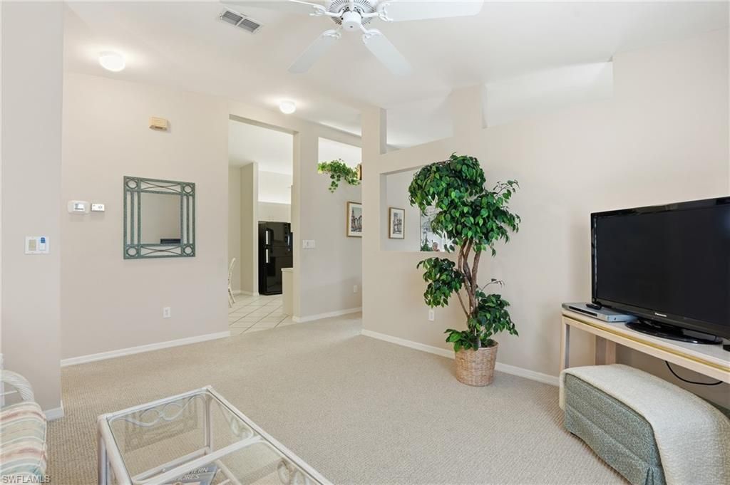 7680 Oleander Gate Dr, Unit J202, Naples, FL 34109 Photo