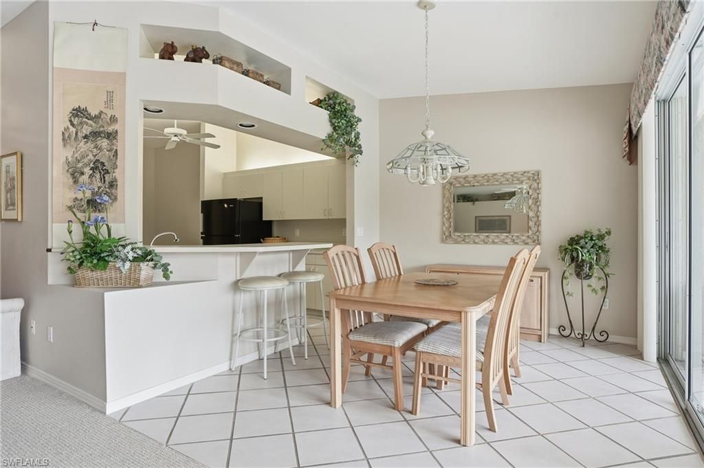 7680 Oleander Gate Dr, Unit J202, Naples, FL 34109 Photo