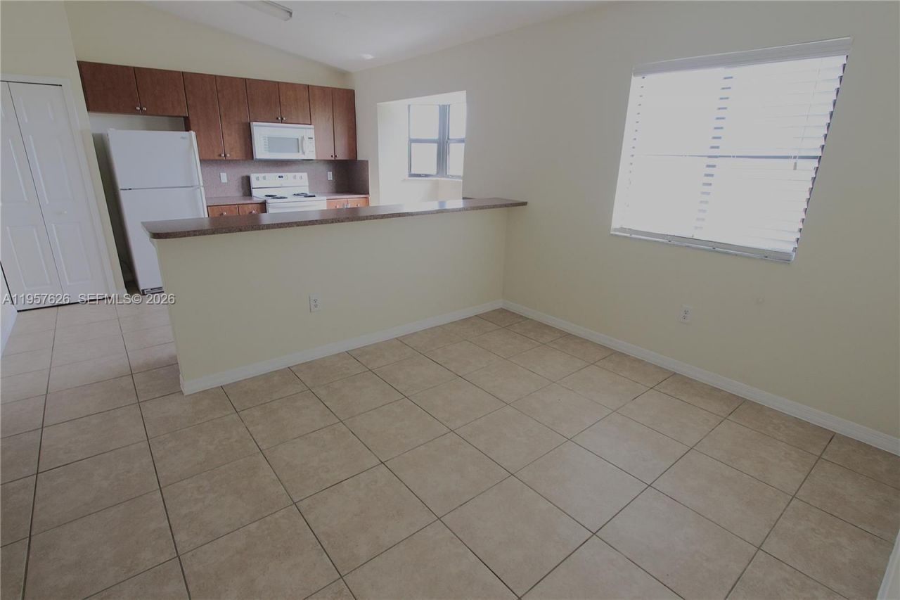 22901 SW 88th Pl, Unit 304, Cutler Bay, FL 33190 Photo
