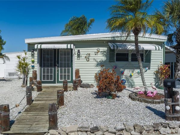 205 52ND AVENUE TERRACE E, BRADENTON, FL 34203