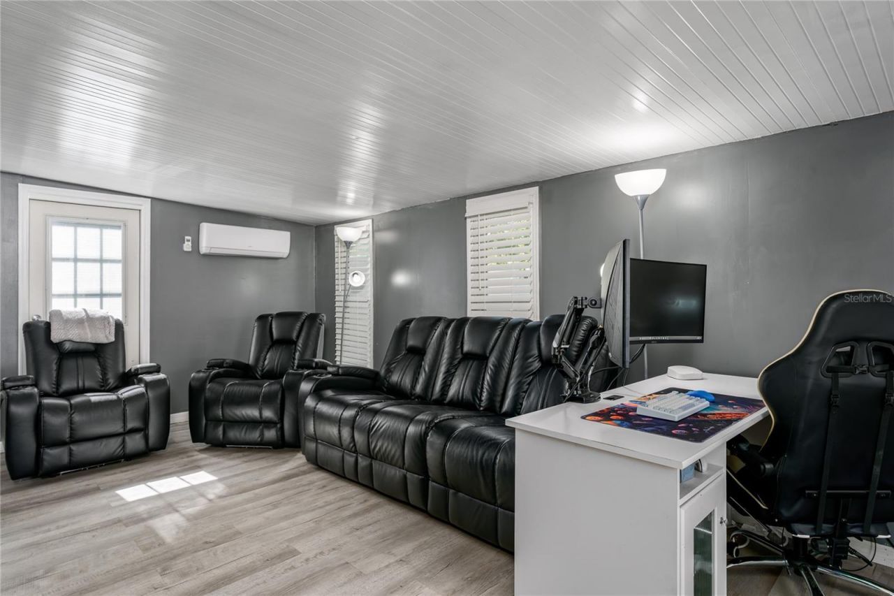 205 52nd Avenue Terrace E, Bradenton, FL 34203 Photo