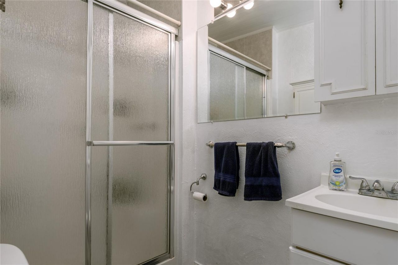 205 52nd Avenue Terrace E, Bradenton, FL 34203 Photo