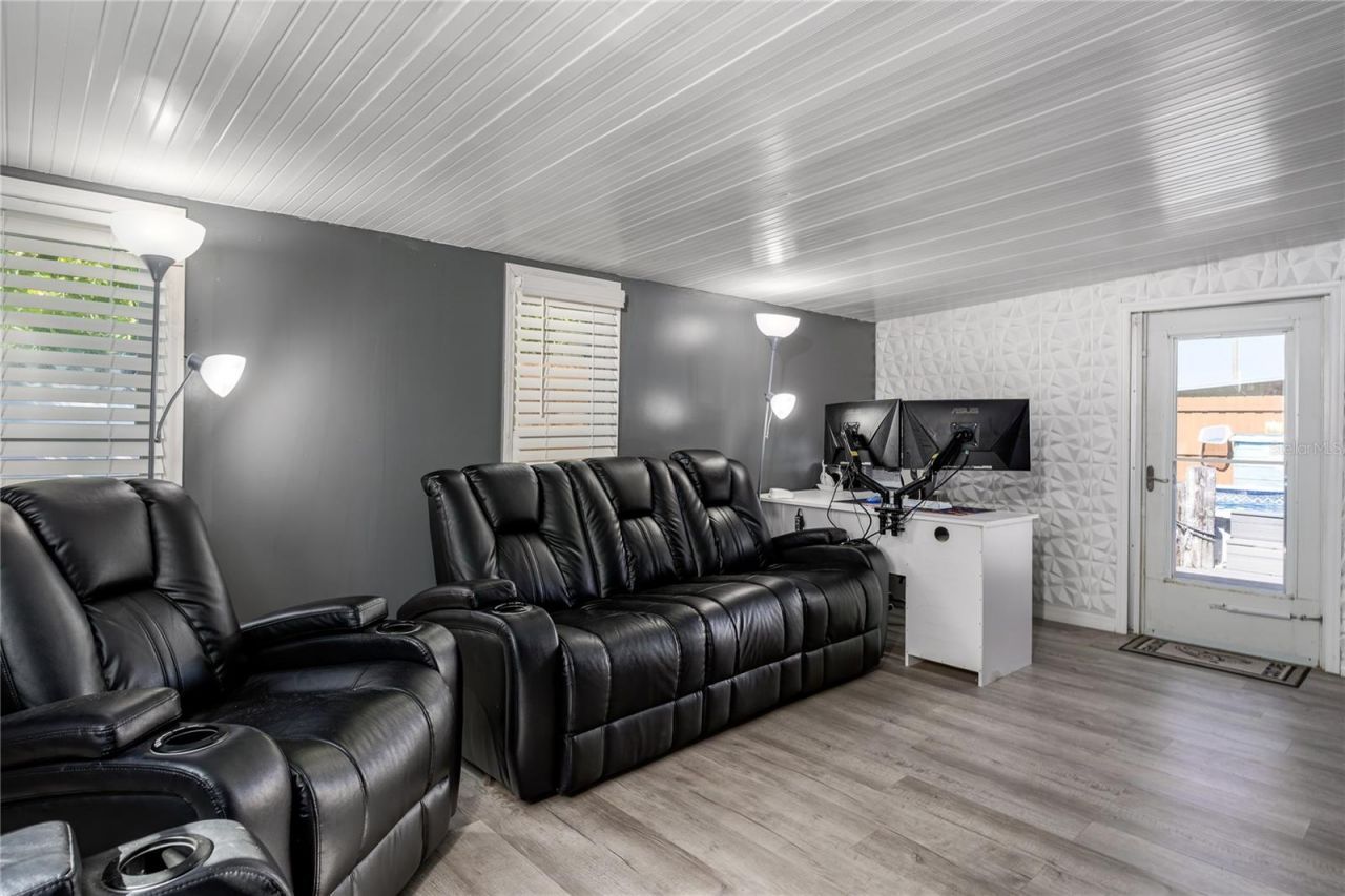 205 52nd Avenue Terrace E, Bradenton, FL 34203 Photo