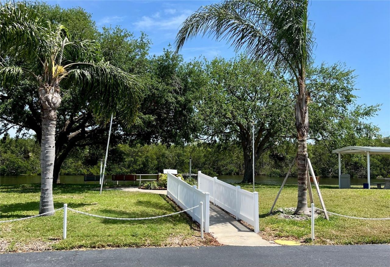 7316 Americana Drive Ne, Unit 146, Saint Petersburg, FL 33702 Photo