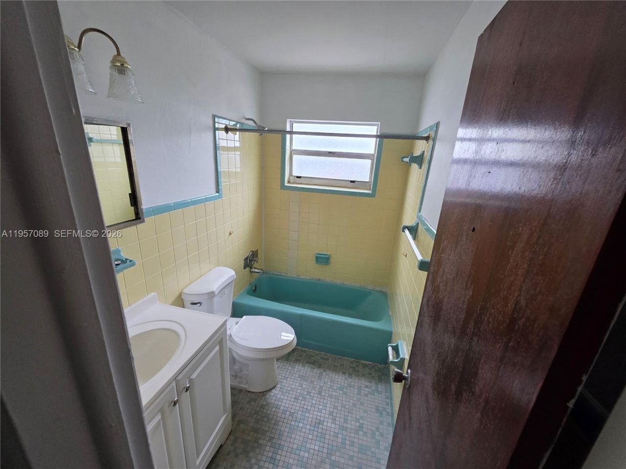 45 E 11th St, Unit 21, Hialeah, FL 33010 Photo