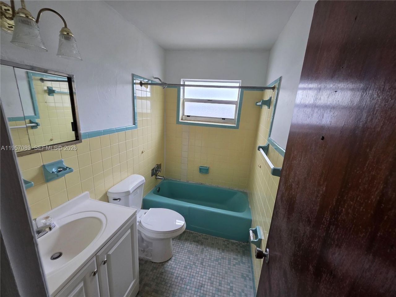 45 E 11th St, Unit 21, Hialeah, FL 33010 Photo