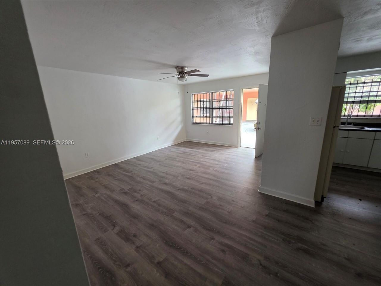 45 E 11th St, Unit 21, Hialeah, FL 33010 Photo