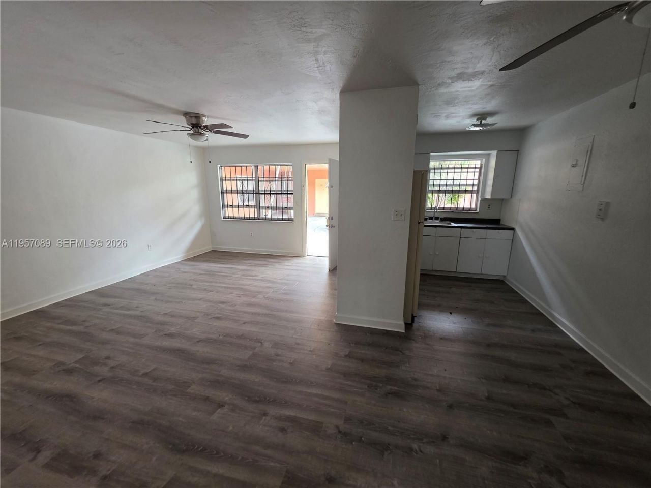 45 E 11th St, Unit 21, Hialeah, FL 33010 Photo