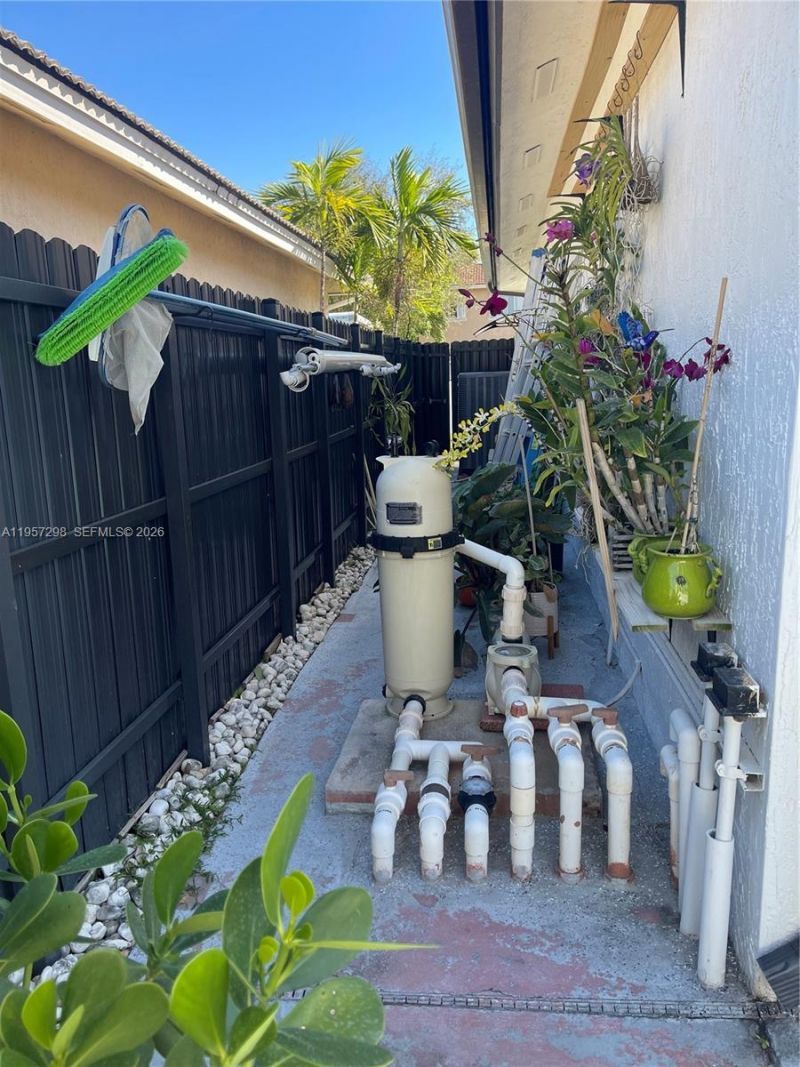 14200 SW 160th Ct , Miami, FL 33196 Photo