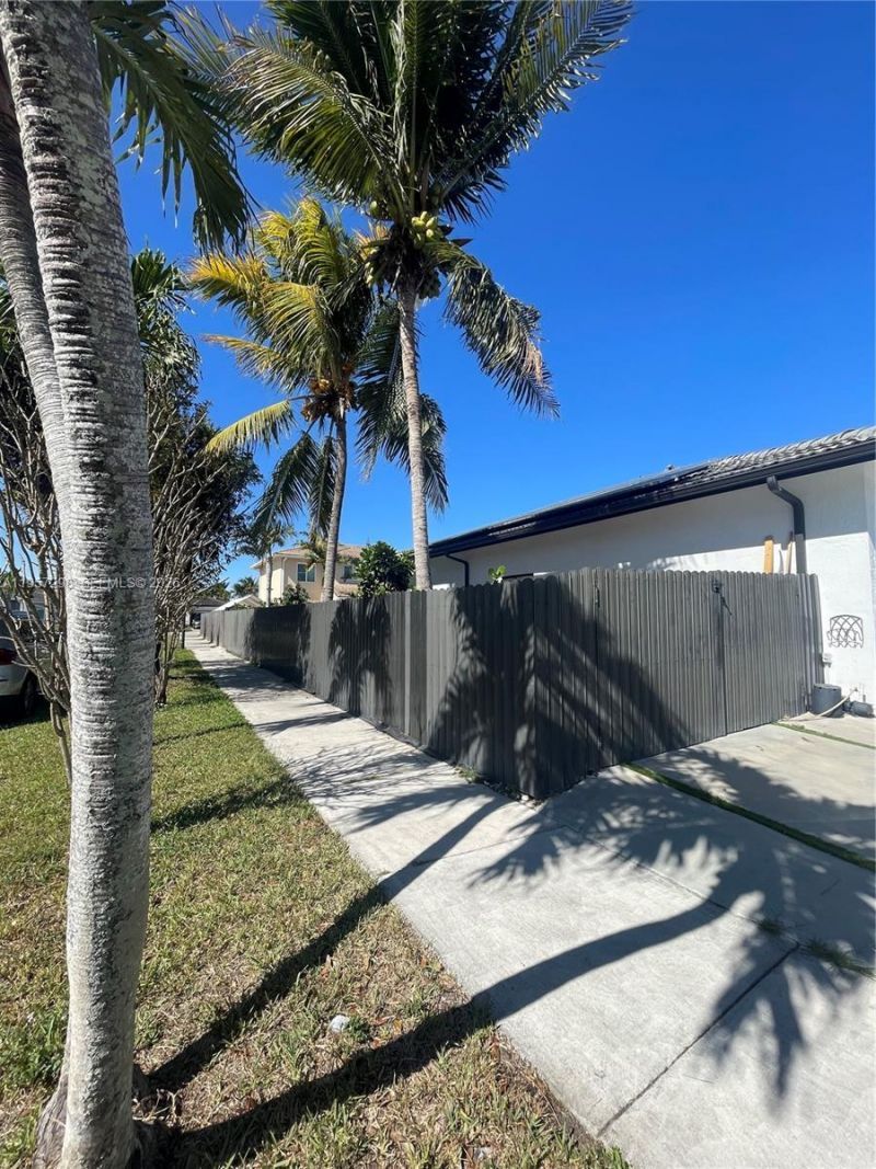 14200 SW 160th Ct , Miami, FL 33196 Photo