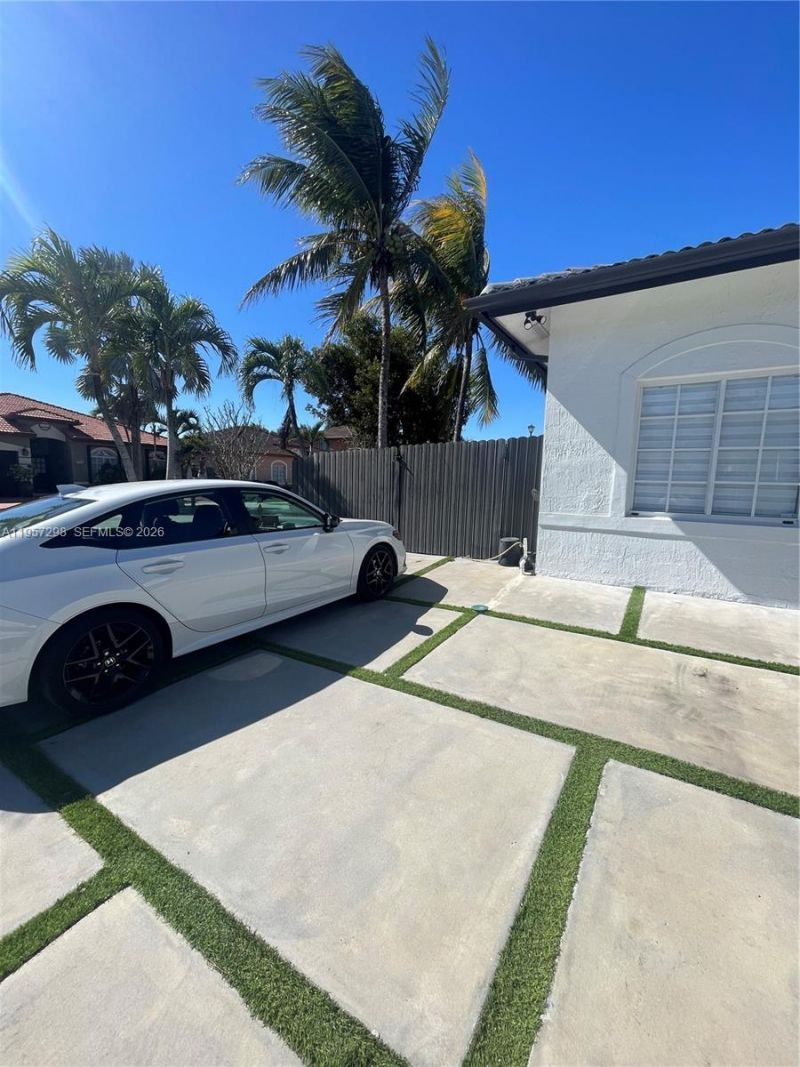 14200 SW 160th Ct , Miami, FL 33196 Photo