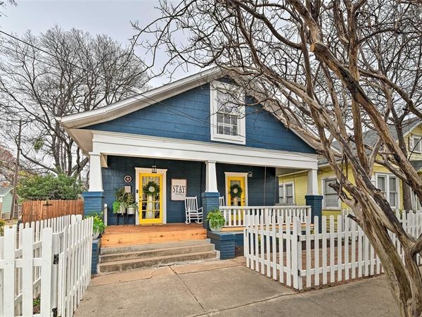 1460 W Allen Avenue, Fort Worth, TX 76110