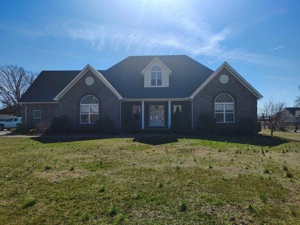 256 Froedge Dr, Lafayette, TN 37083