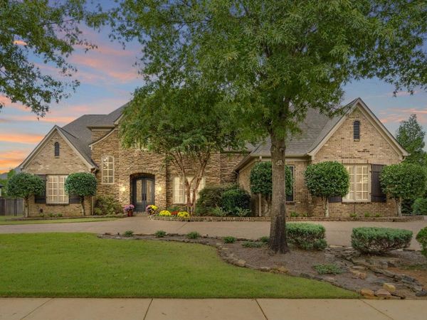 1242 BRAYGOOD DR, Collierville, TN 38017