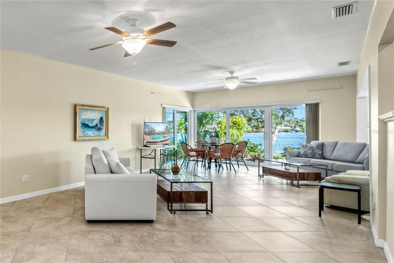 1320 Moonmist Drive, Unit B-11, Sarasota, FL 34242 Photo