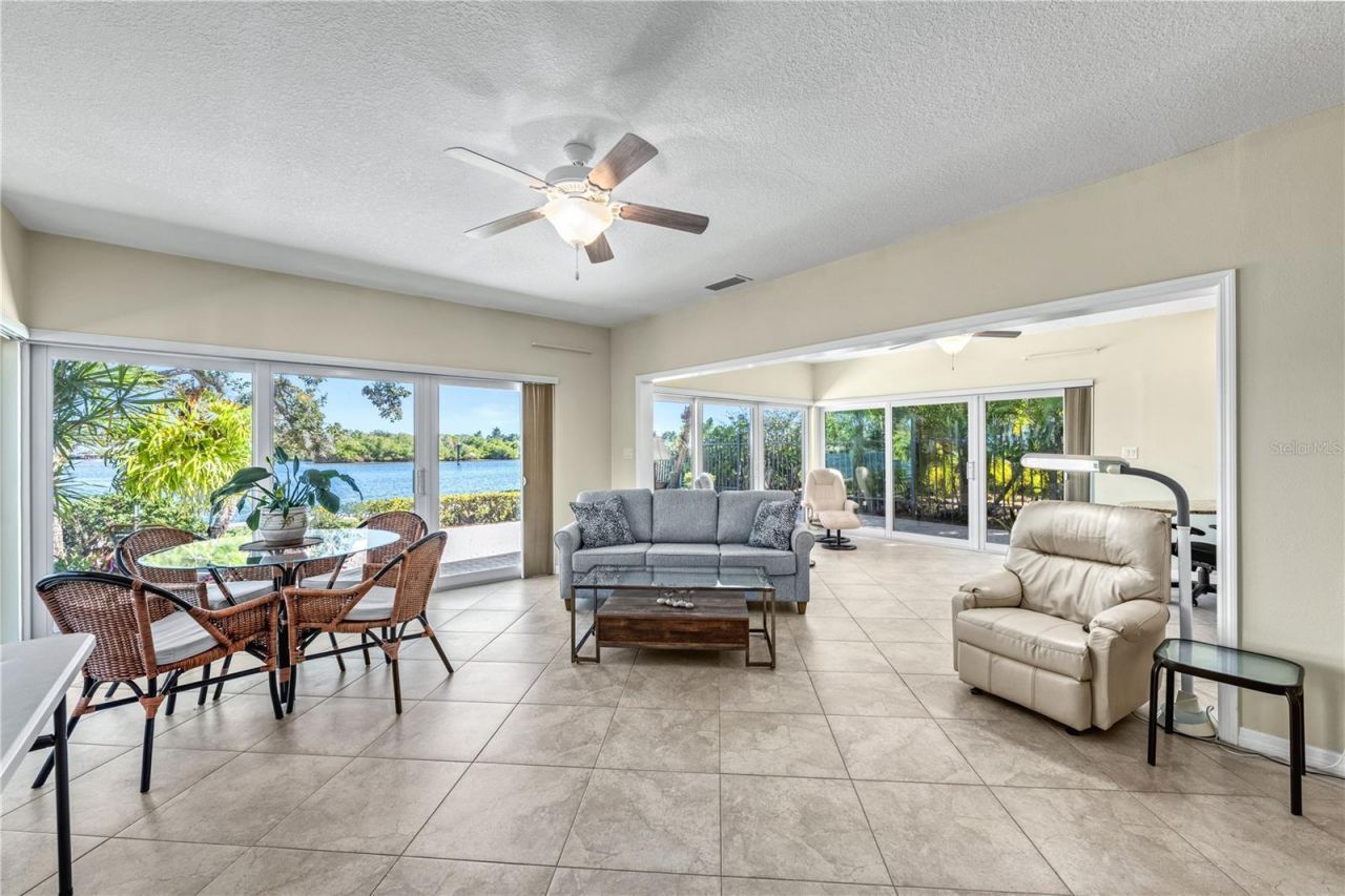 1320 Moonmist Drive, Unit B-11, Sarasota, FL 34242 Photo