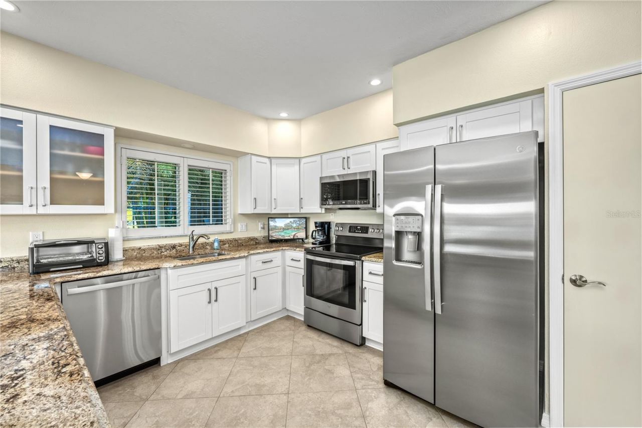 1320 Moonmist Drive, Unit B-11, Sarasota, FL 34242 Photo
