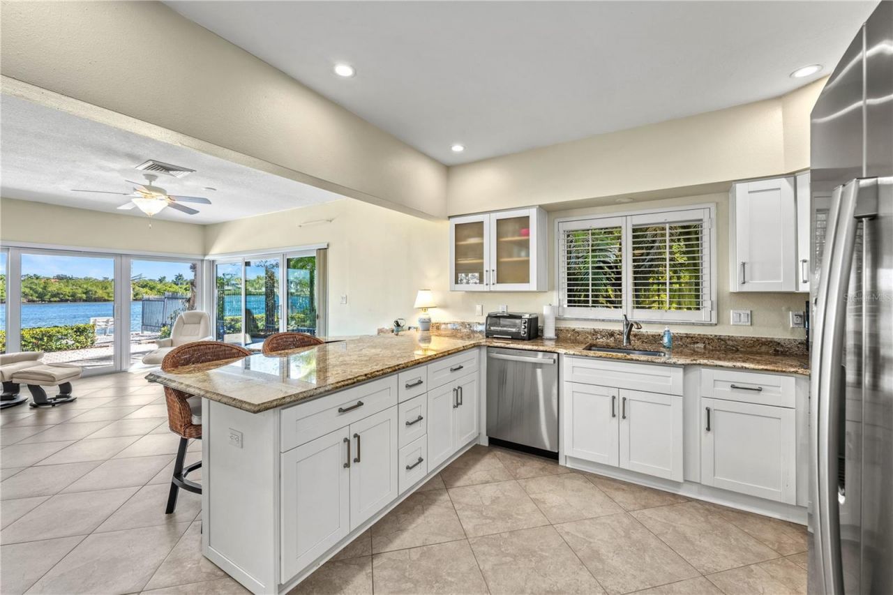 1320 Moonmist Drive, Unit B-11, Sarasota, FL 34242 Photo