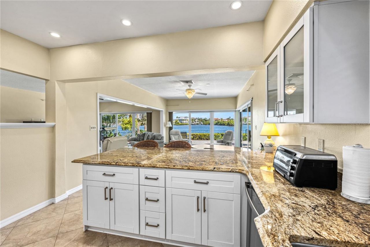 1320 Moonmist Drive, Unit B-11, Sarasota, FL 34242 Photo