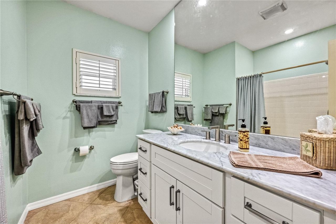 1320 Moonmist Drive, Unit B-11, Sarasota, FL 34242 Photo