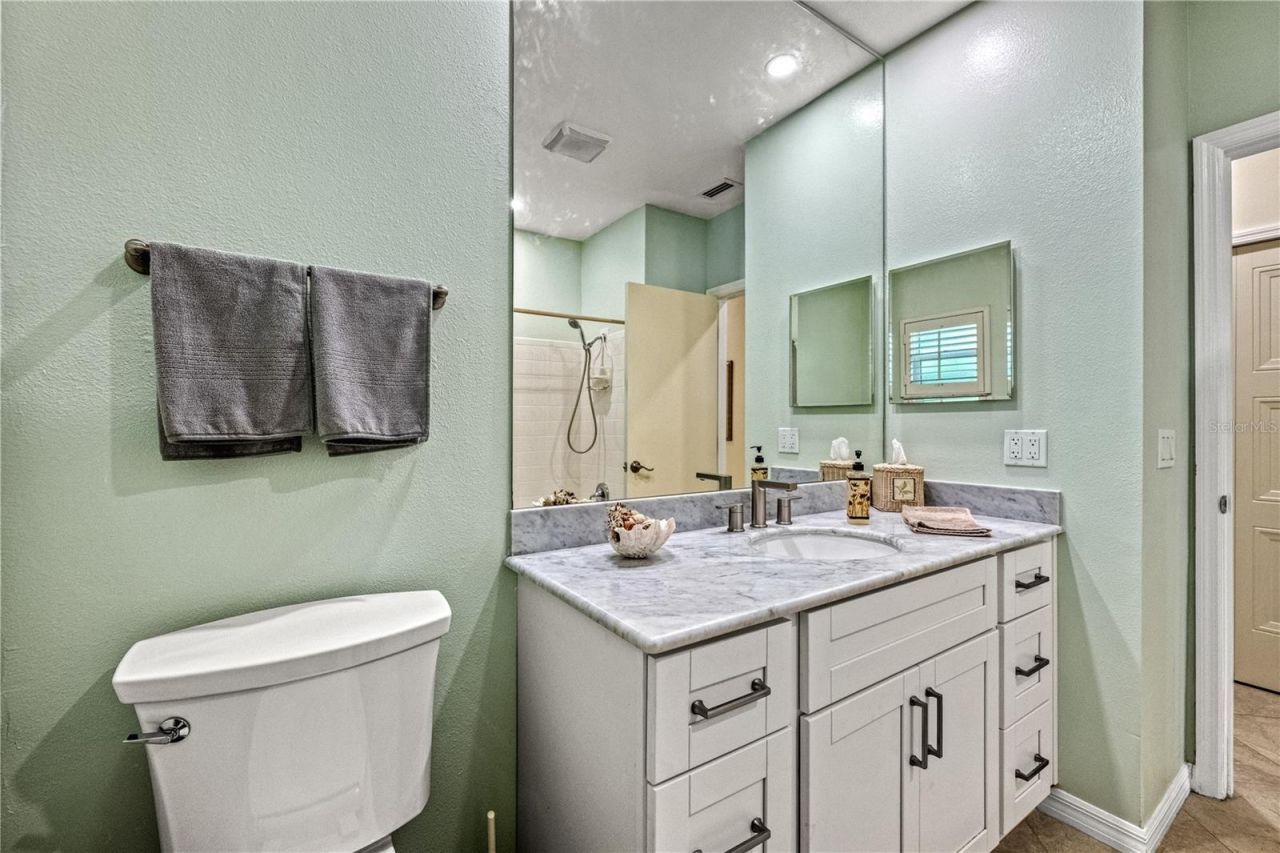 1320 Moonmist Drive, Unit B-11, Sarasota, FL 34242 Photo