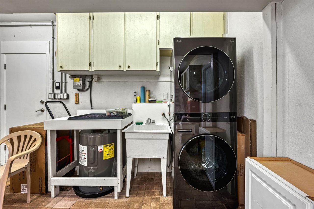 1320 Moonmist Drive, Unit B-11, Sarasota, FL 34242 Photo