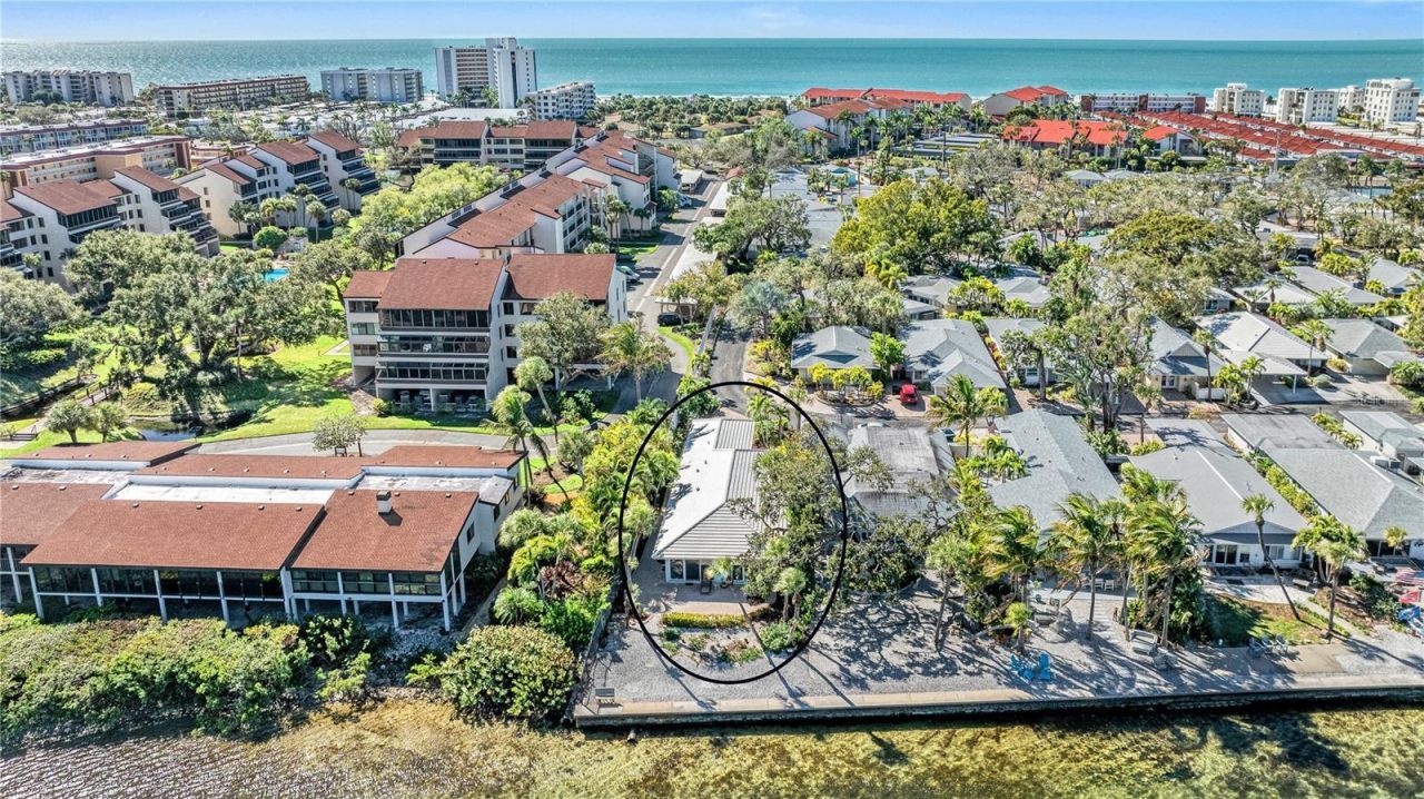 1320 Moonmist Drive, Unit B-11, Sarasota, FL 34242 Photo