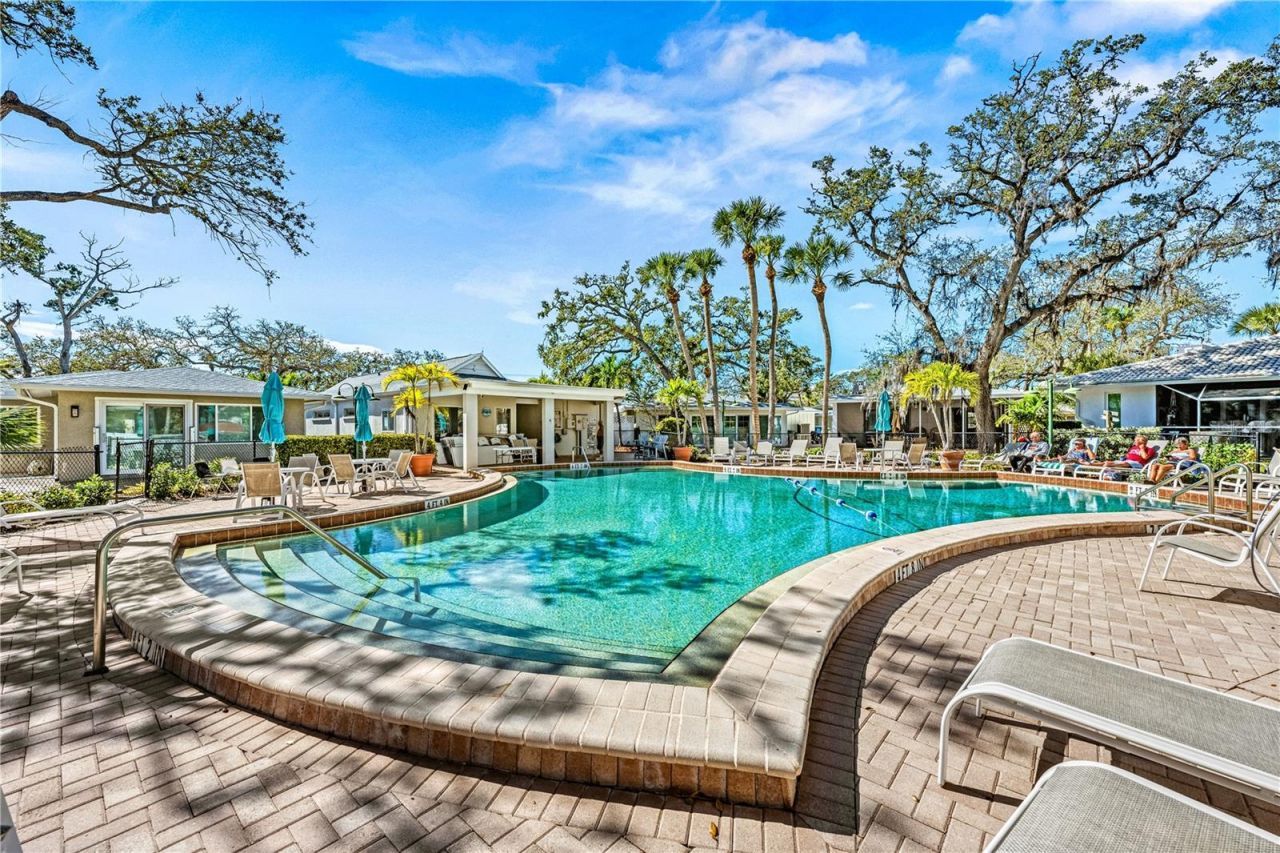 1320 Moonmist Drive, Unit B-11, Sarasota, FL 34242 Photo