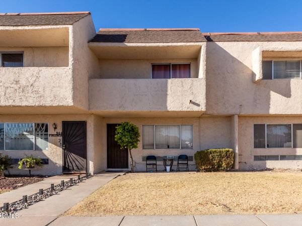 944 S VALENCIA, Unit 3, Mesa, AZ 85202