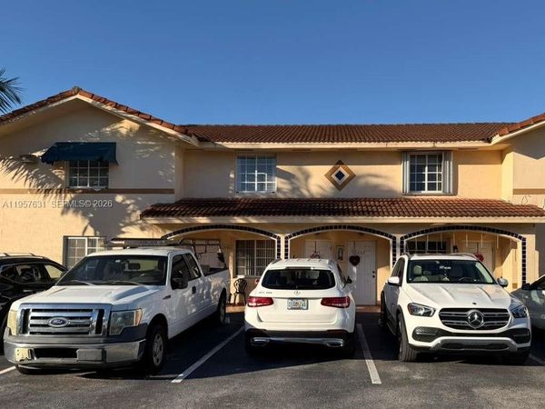 10017 W Okeechobee Rd, Unit 201, Hialeah Gardens, FL 33016