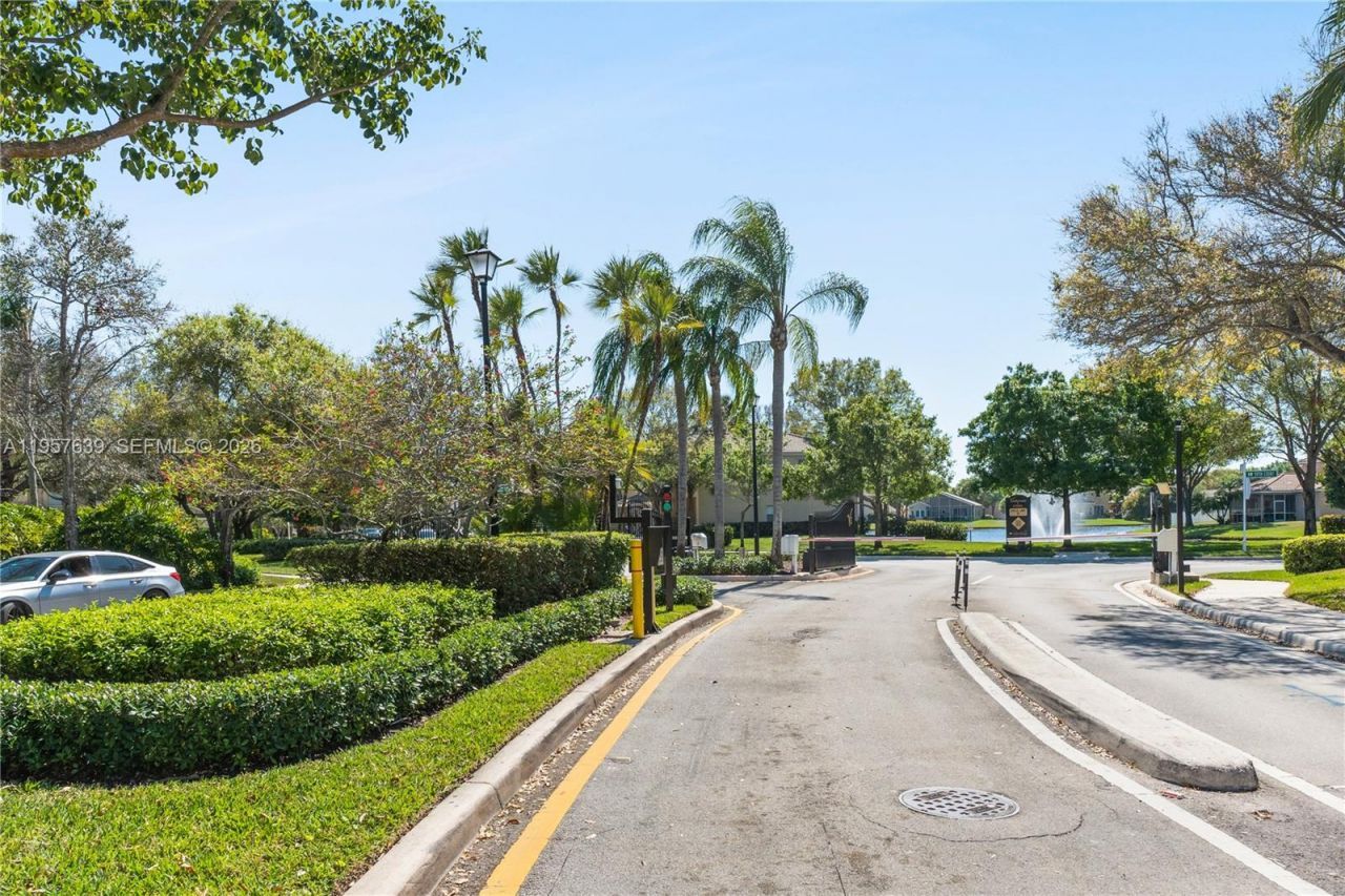 5758 NW 48th Ave, Coconut Creek, FL 33073 Photo